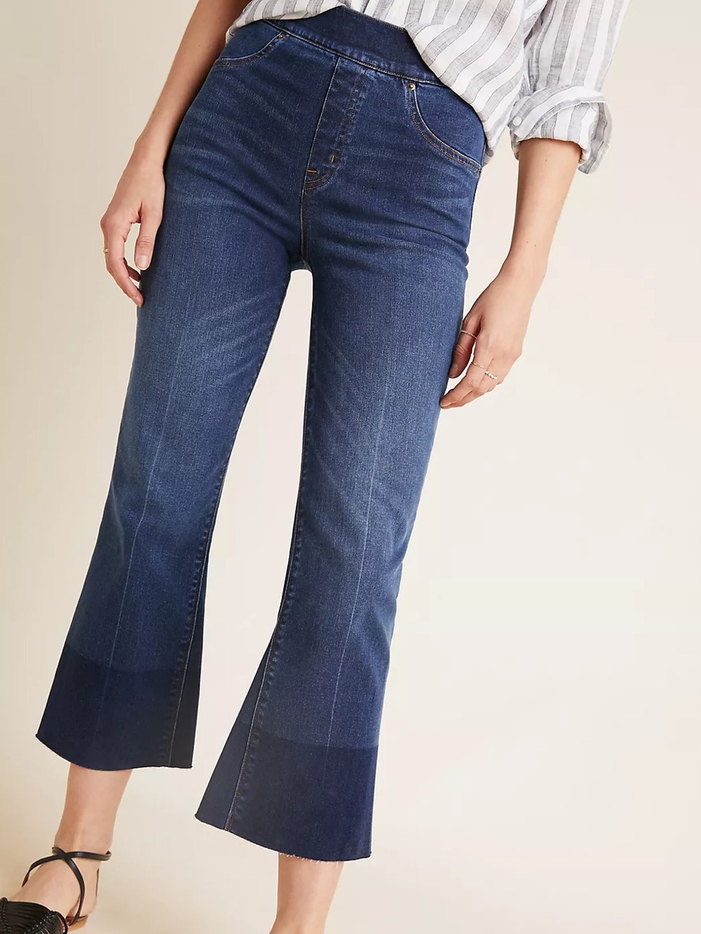 SPANX Cropped Flare Jean Leggings Medium Shapewear Tummy Control Business Casual
